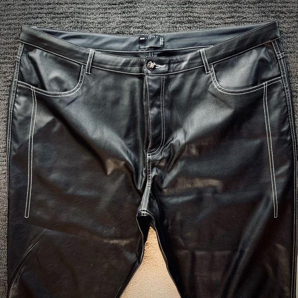 ASOS Men’s Faux Leather Pants in Black Size 42” Waist 30” Length - Straight Leg - Picture 4 of 9